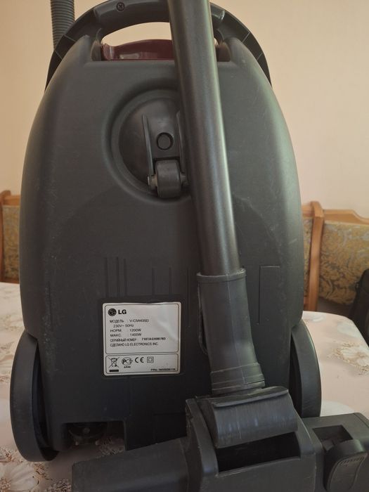 Продам LG пылесос