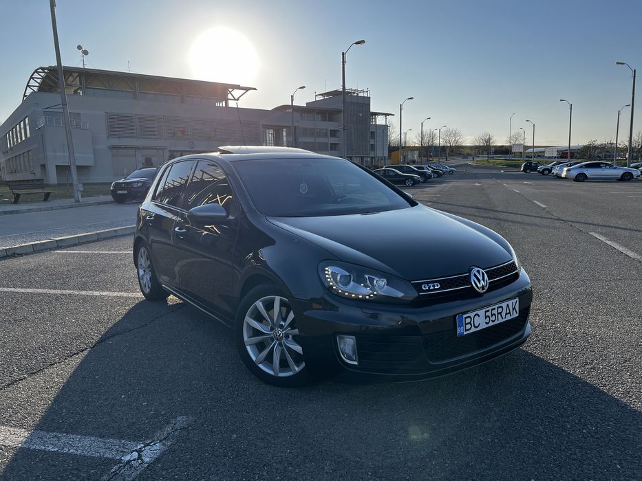 VOLKSWAGEN Golf 2011 — imagine 6