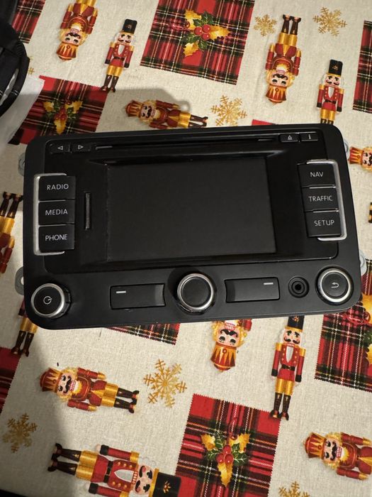 Vand navigatie originala Passat B7