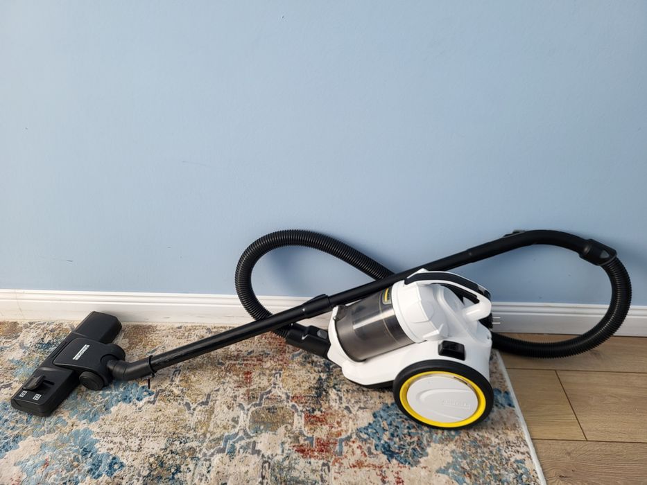 Продам пылесос Карчер