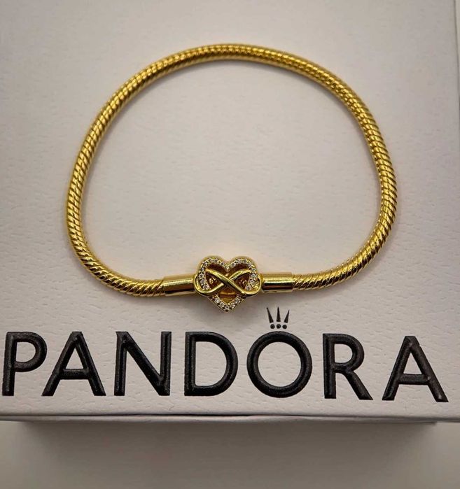 Гривна Пандора|Pandora