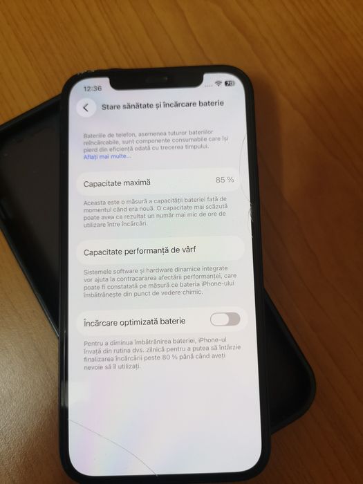 Vând iPhone 12 in stare foarte bună de funcționare