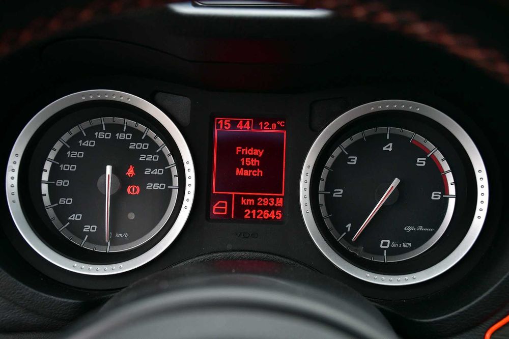 Vând Alfa Romeo 159 ,an 2010 motor 1.9 16v