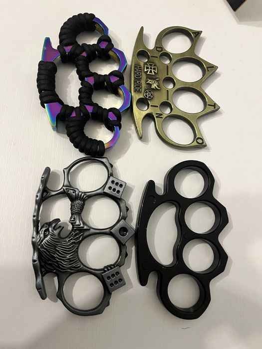 Pumnale metal 4