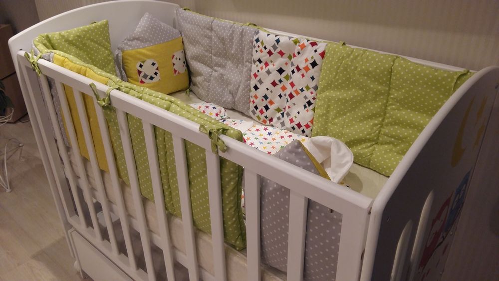 Продам бортики в кроватку