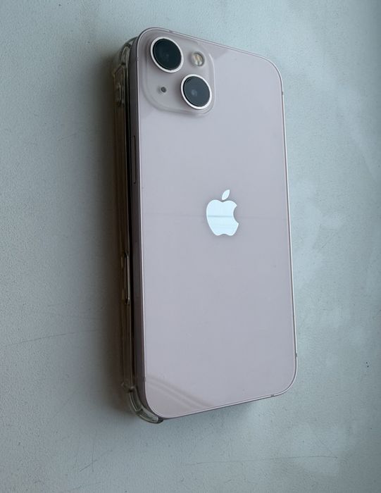Продам iPhone 13