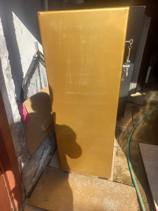 Продам сейф б/у