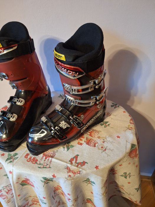 Vând  clăpari ski Atomic Mtech75  mărimea 75,și Salomon energyzer.