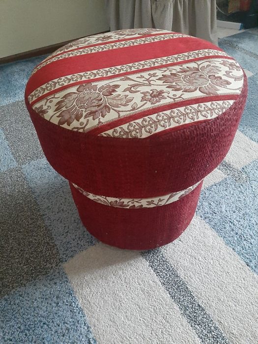 Пуфик для прихожей