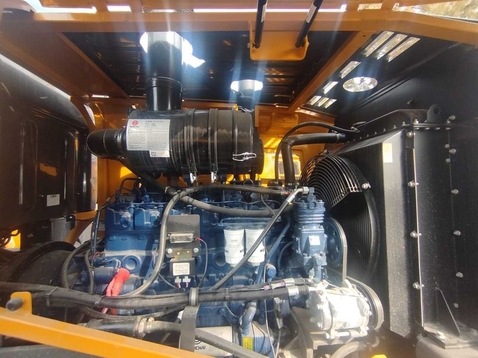 Фронтальный погрузчик XCMG XC936