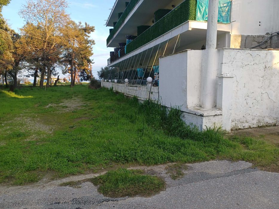 Продава се парцел до морето с площ 298 м2 в Аспровалта, Гърция