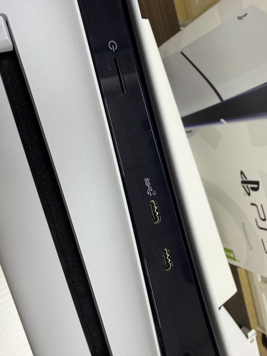 1TB Playstation 5 DISC Slim PULSAR гаранция ДО 2025 г. White
