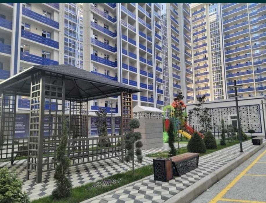 Сдаю свою укомплектованную  2 комнатную новую квартиру на долгий срок.