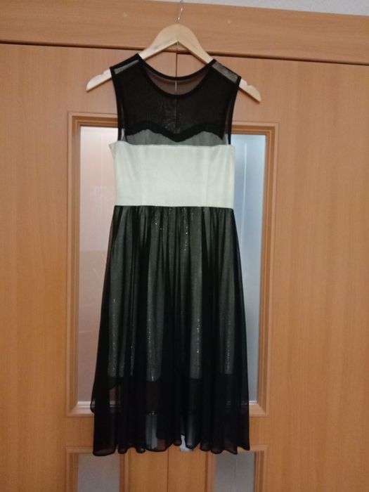 Продам нарядное платье