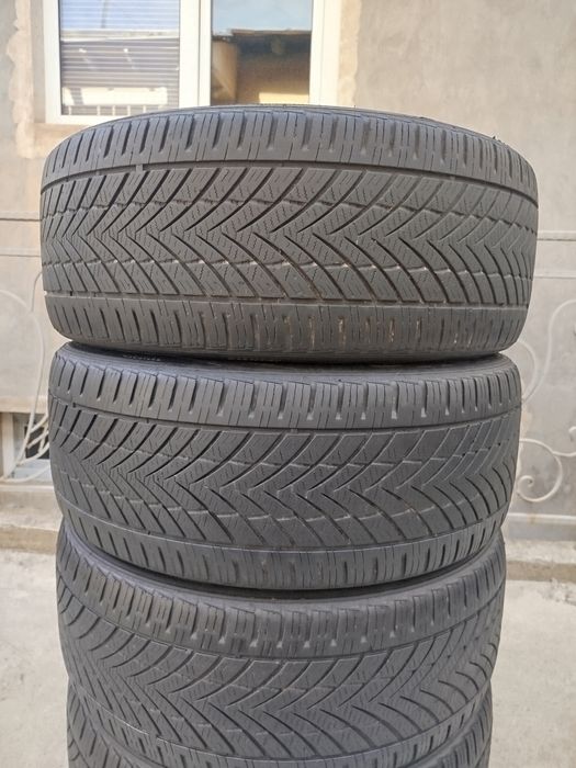 245 45 R19 Shina Rotalla