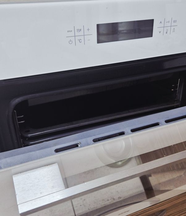 Встраиваемый духовой шкаф kerting