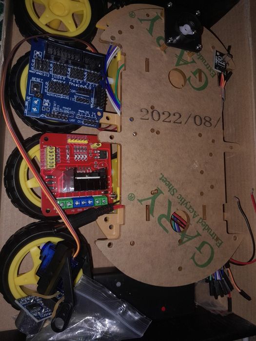 Машинка на плате arduino uno