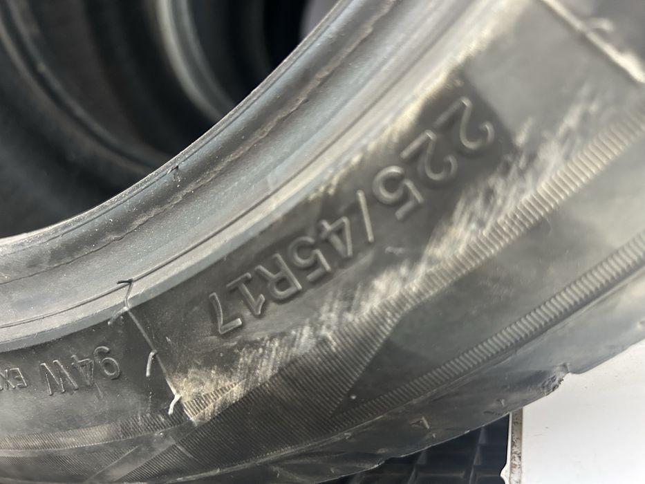 Продам покрышки R17