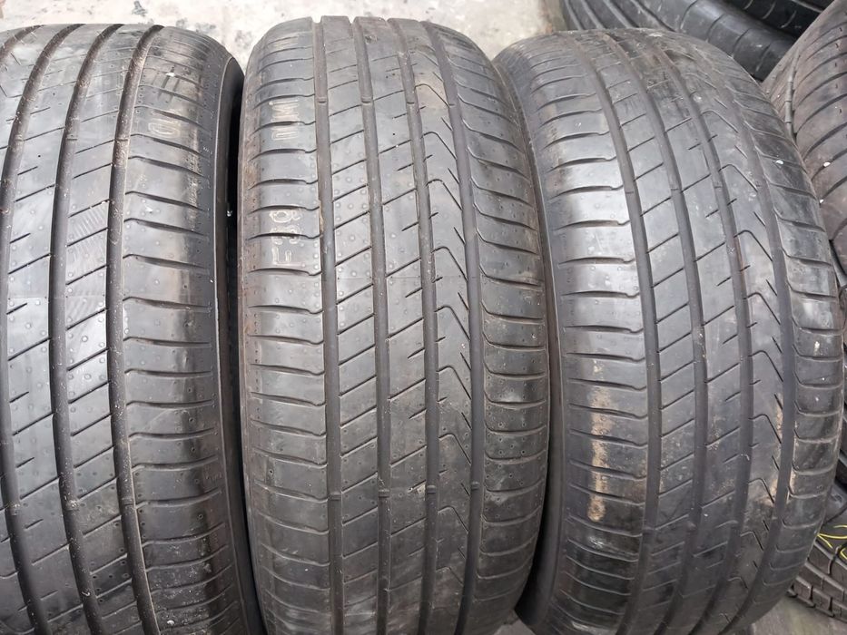 4 anvelope 215/50r18 vară marca Pirelli dot 2022 preț 240 lei bucata