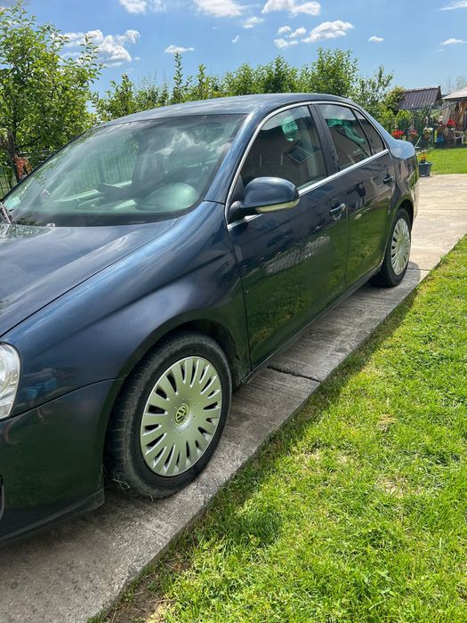 VOLKSWAGEN Jetta 2007 — imagine 3