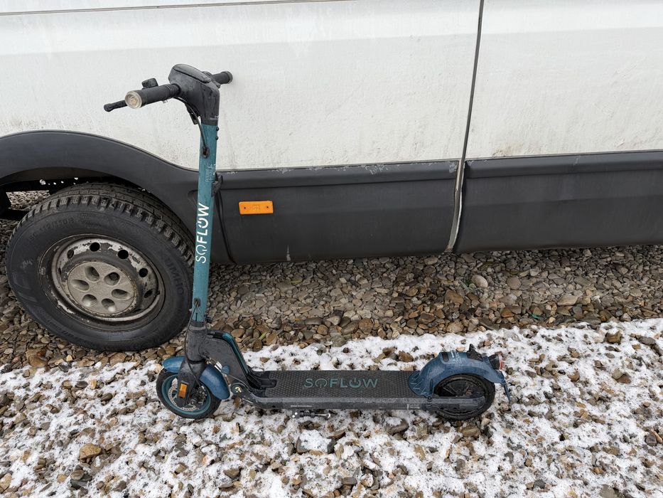 Vand trotineta electrica