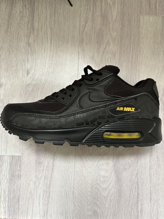 Продаю стильные кроссовки Nike Air Max 90