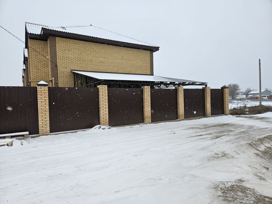 Продам Таунхаус в экологически чистом районе.