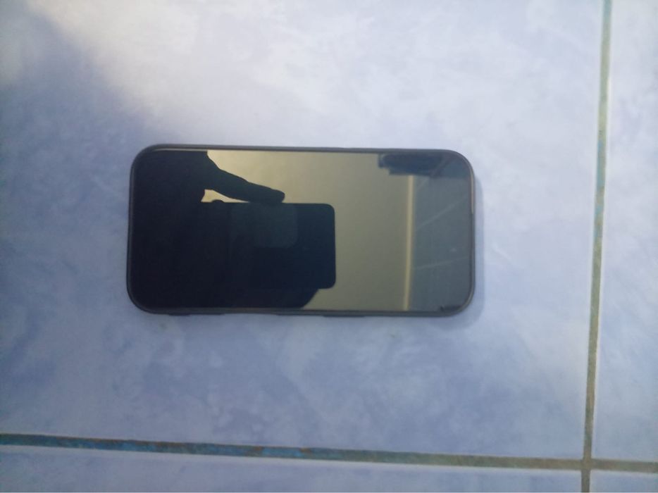 Vand iphone 16 ca nou