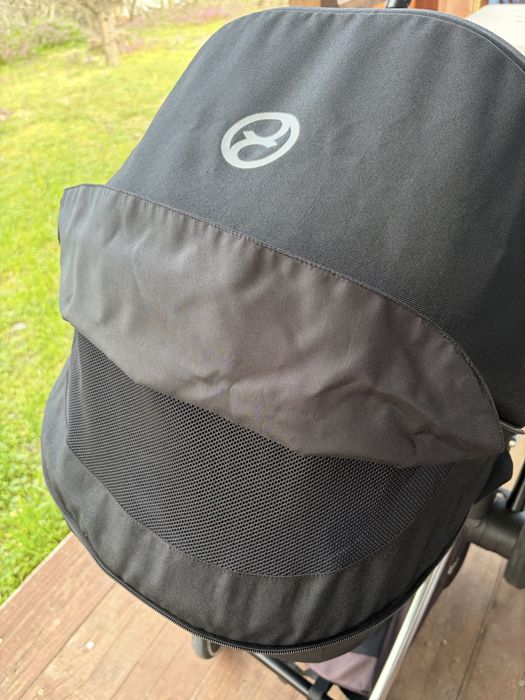 Cybex Platinum Priam Deep Black - Шаси + Кош за новородено + Дъждобран