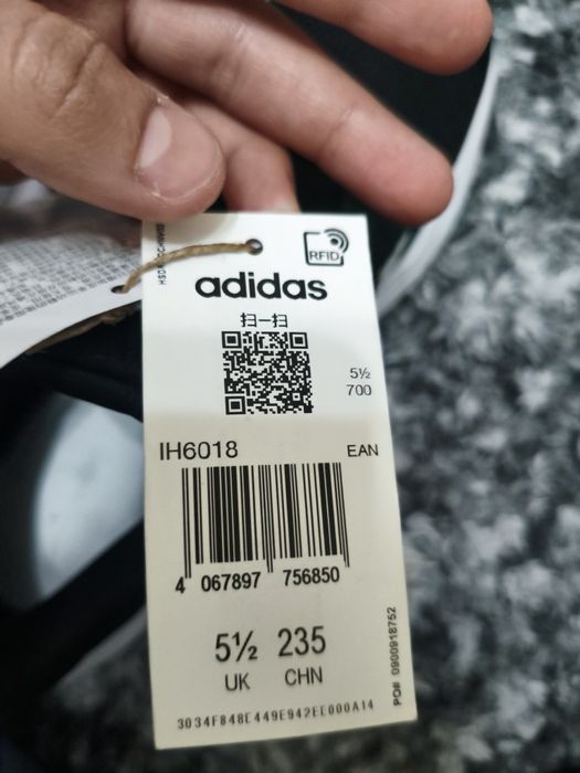 Кроссовки адидасы оригинал