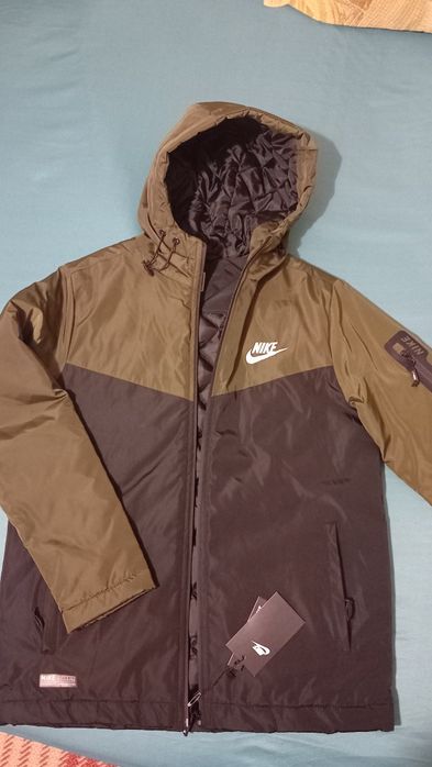 Яке Nike размер S