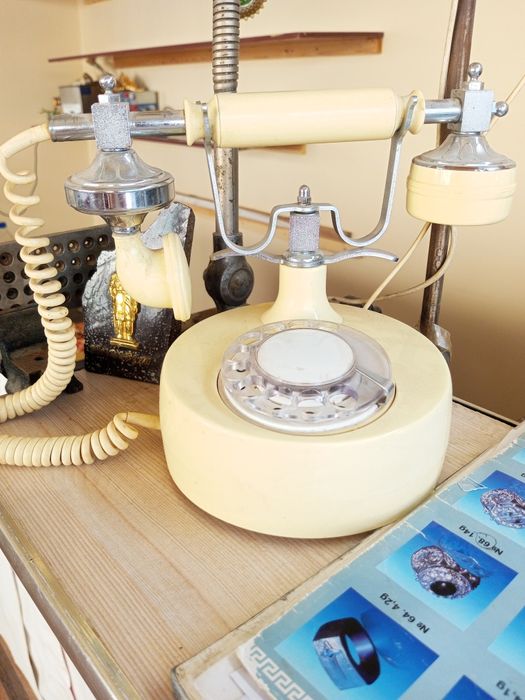 Тезда Сотилади,нархи келишилади,ишлайди