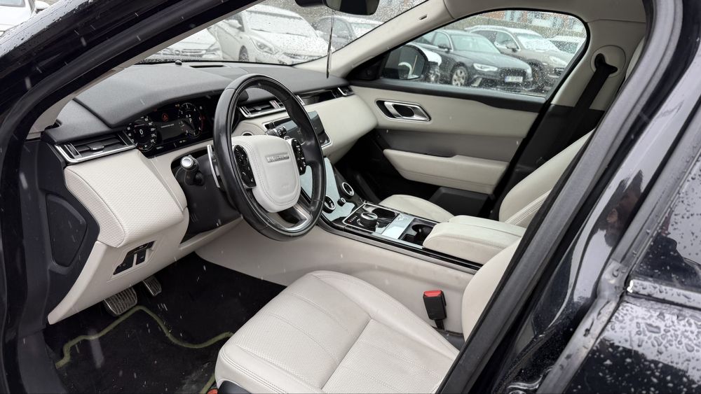 Range rover velar