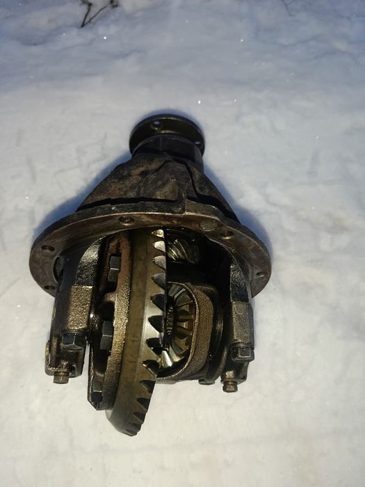 Редуктор заднего моста на Ваз