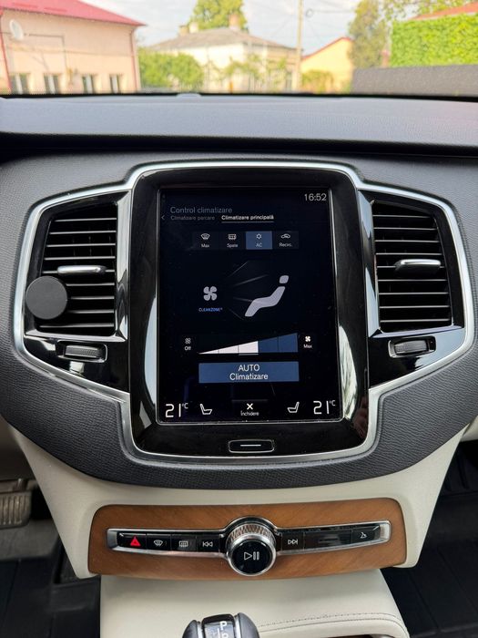 Vând Volvo XC 90