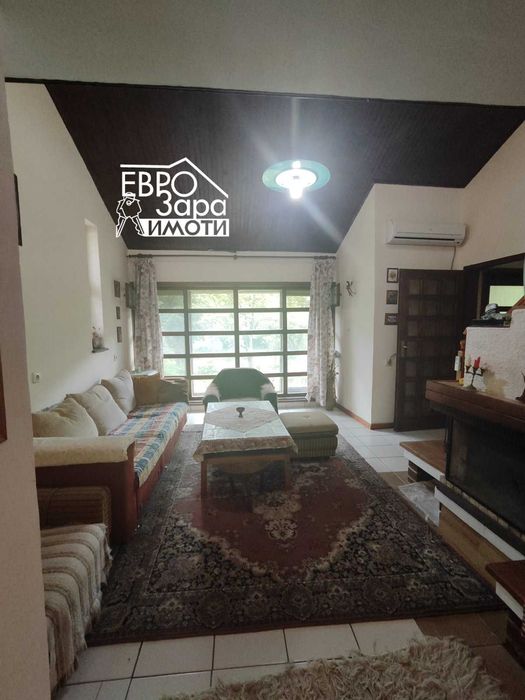 Масивна, обзаведена къща за продажба в с.Дълбоки