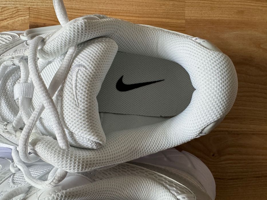 Маратонки Nike RnR v5