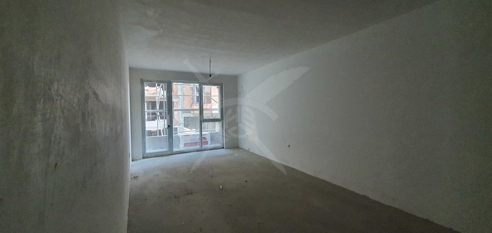 Продава се Двустаен апартамент в Пловдив, Христо Смирненски - 81 кв.м за 1013 €/кв.м - Снимка #1