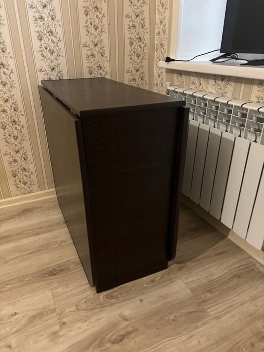 Продам стол тумбу