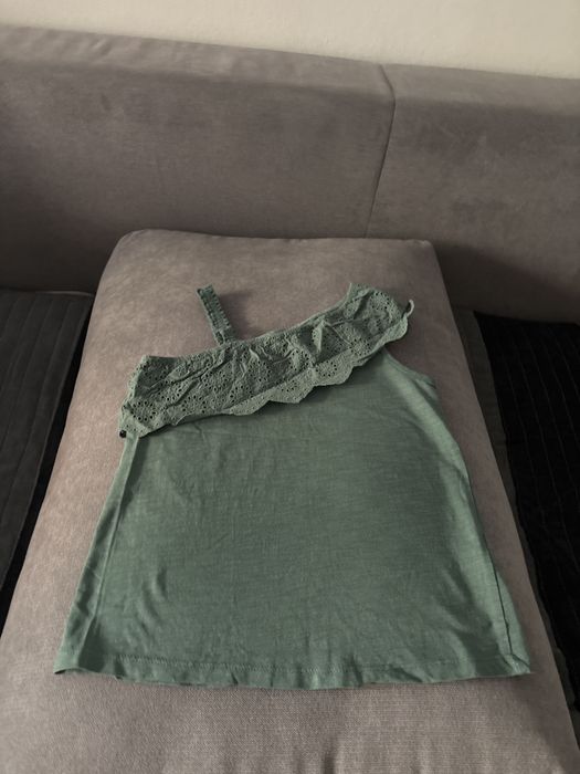 Lot haine fetita C&A- 8-9 ani