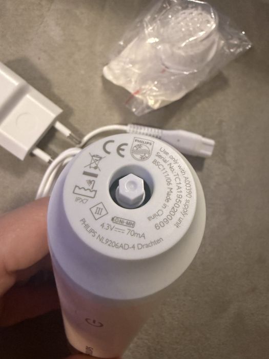 Четка за почистване на лице PHILIPS