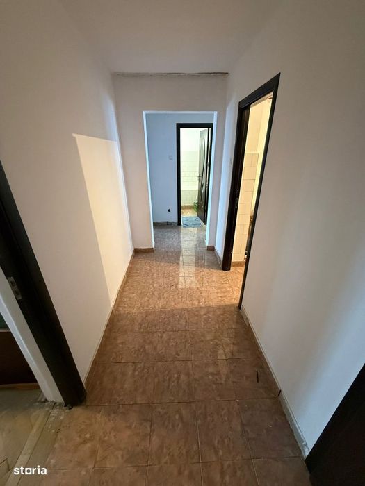 Apartament 3 decomandate Calea București Institut 7/10 71 mp