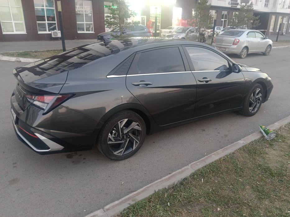 СРОЧНО ПРОДАМ!!! Hyundai Elantra