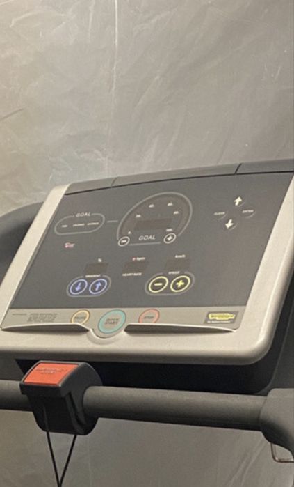 Bandă de alergare profesională Technogym Run Excite 500