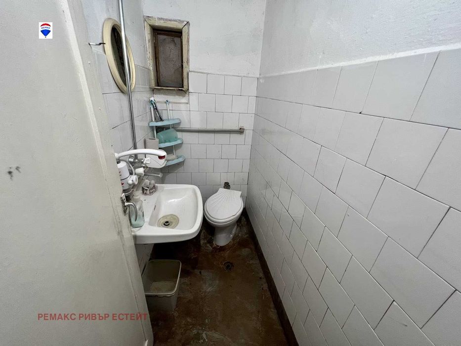 Продава се Къща в с. Голямо Враново, Област Русе - 75 кв.м за 454 €/кв.м - Снимка #16