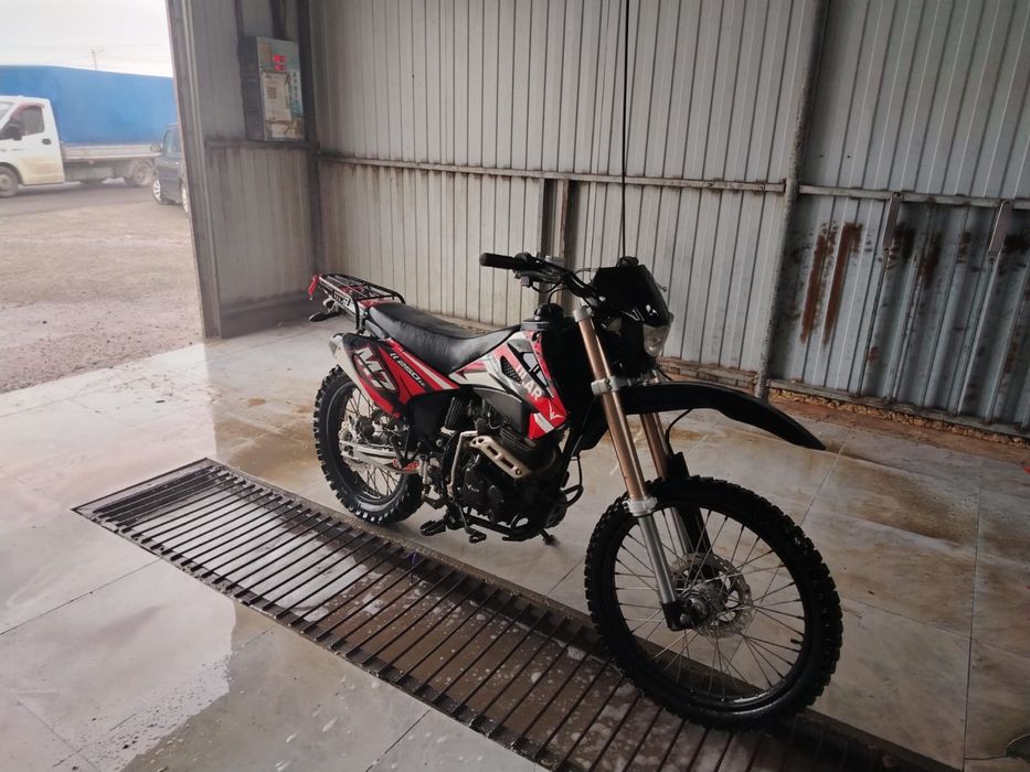 ULAR эндуро 250