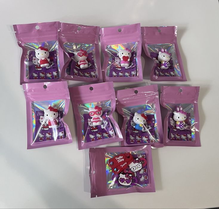 Фигурки Hello Kitty