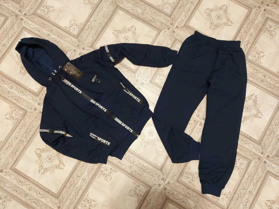 Спортивный костюм девочке