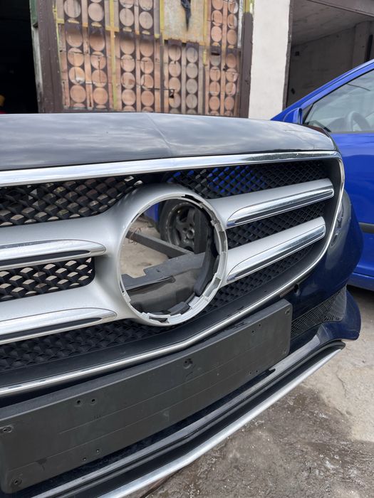 Оригинална предна броня с маска Мерцедес Е класа w213