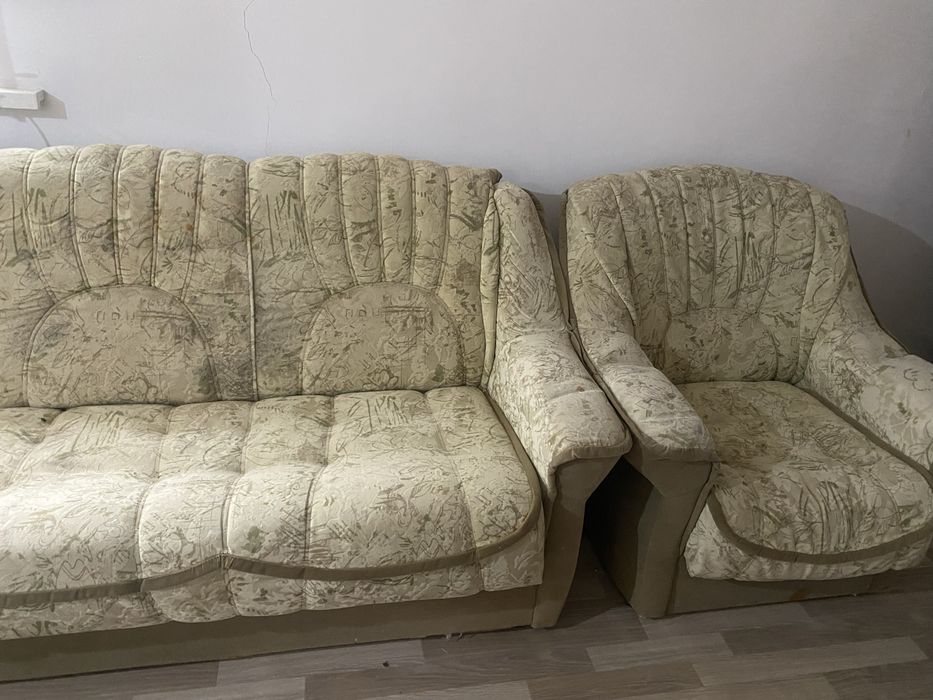 Диван ……………………..